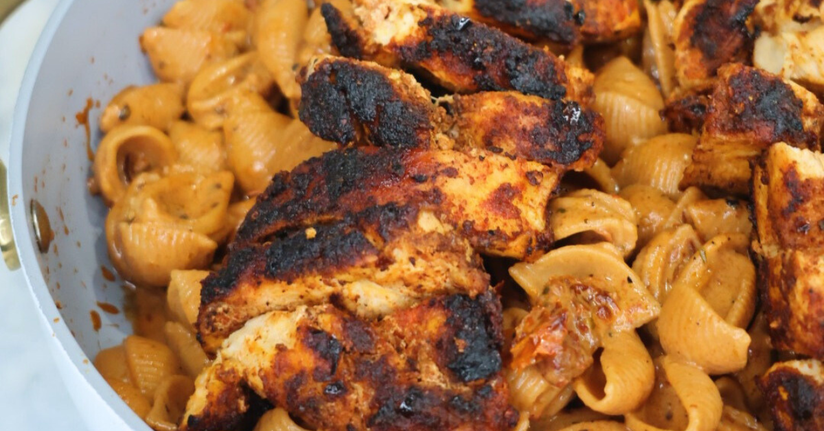 Protein-Packed Tuscan Chicken Pasta: Healthy Family Dinner